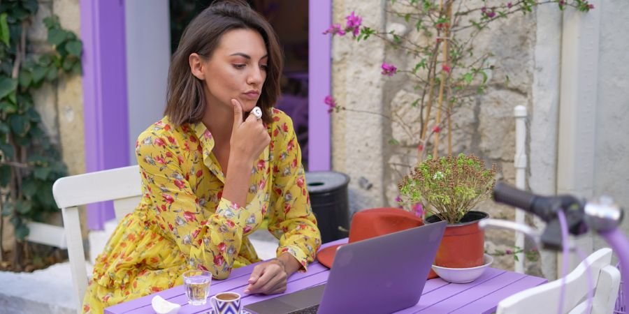 Side Hustles for Women: 25 Smart & Profitable Ideas for Working Women to Earn Extra Income in 2026